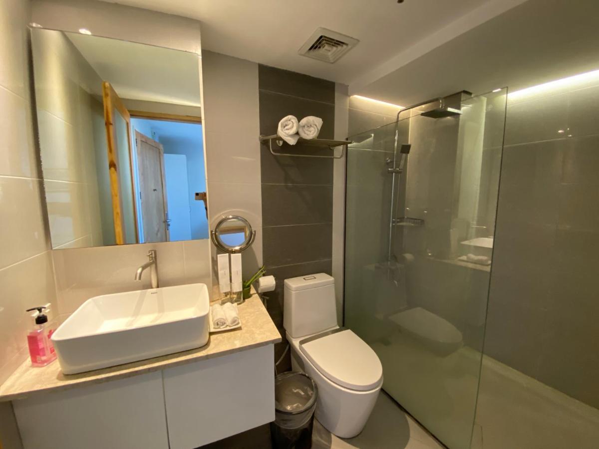 Tely'S Bed & Breakfast Iloilo Powered By Cocotel Eksteriør billede
