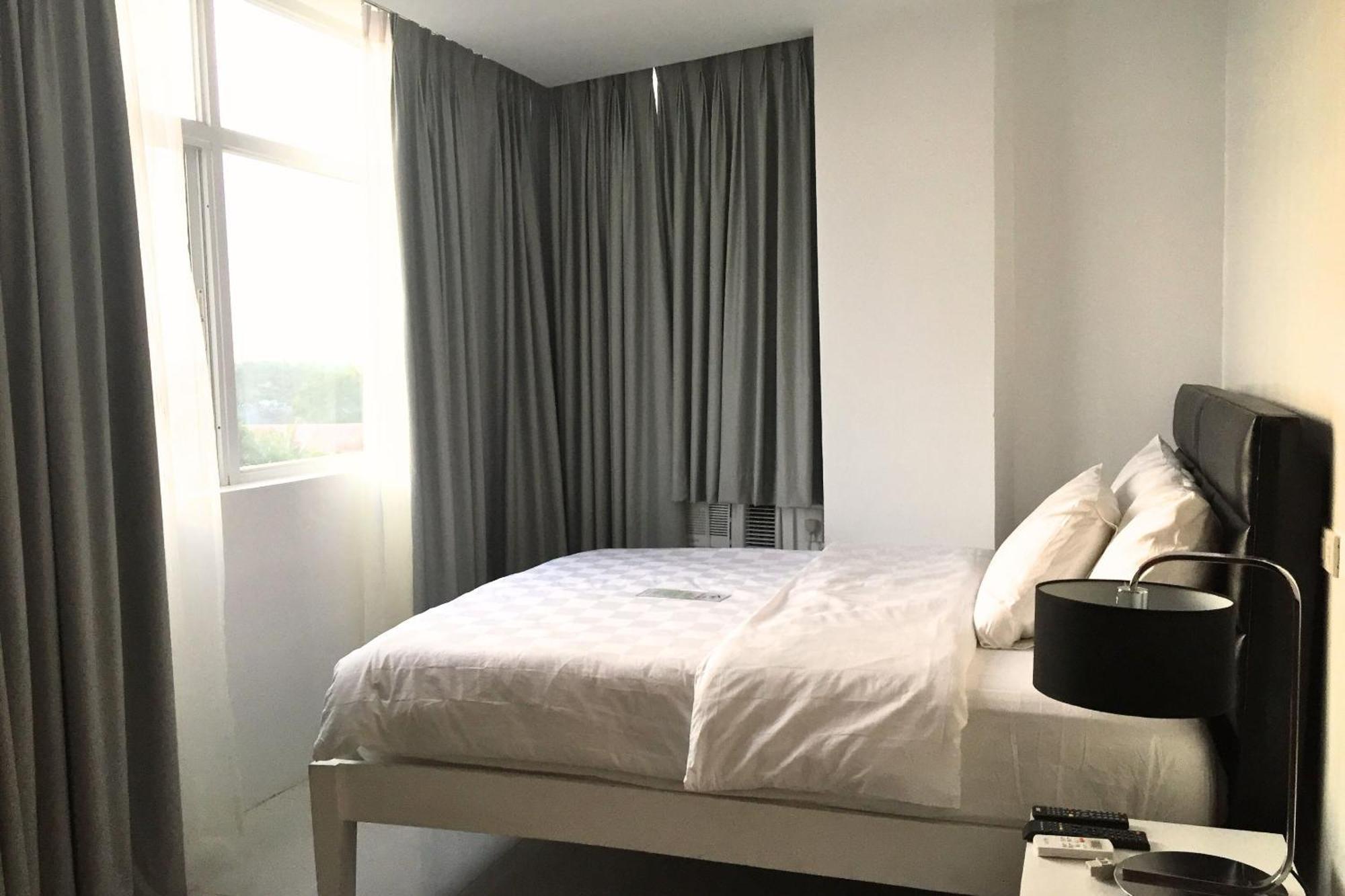 Tely'S Bed & Breakfast Iloilo Powered By Cocotel Eksteriør billede