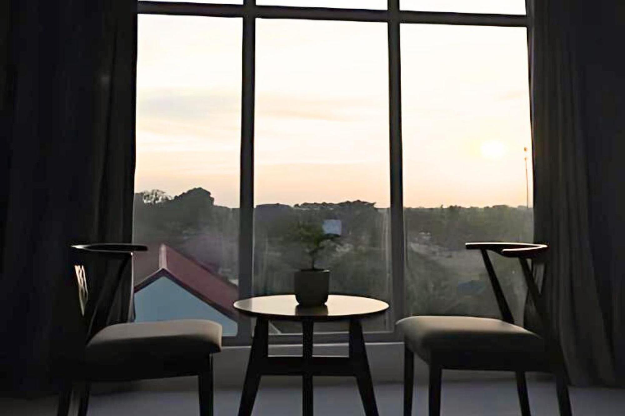 Tely'S Bed & Breakfast Iloilo Powered By Cocotel Eksteriør billede